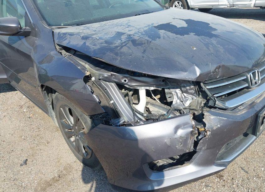 Photo 6 of 2015 Honda Accord LX (VIN 1HGCR2F38FA052951)