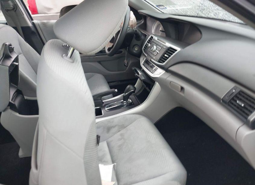 Photo 5 of 2015 Honda Accord LX (VIN 1HGCR2F38FA059687)