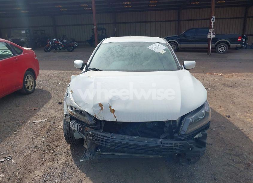 Photo 12 of 2015 Honda Accord LX (VIN 1HGCR2F38FA068566)