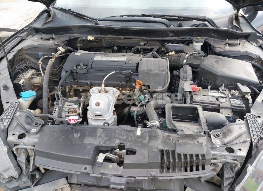 Photo 10 of 2015 Honda Accord LX (VIN 1HGCR2F38FA087473)