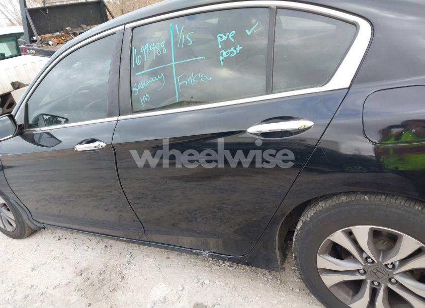 Photo 15 of 2015 Honda Accord LX (VIN 1HGCR2F38FA087473)