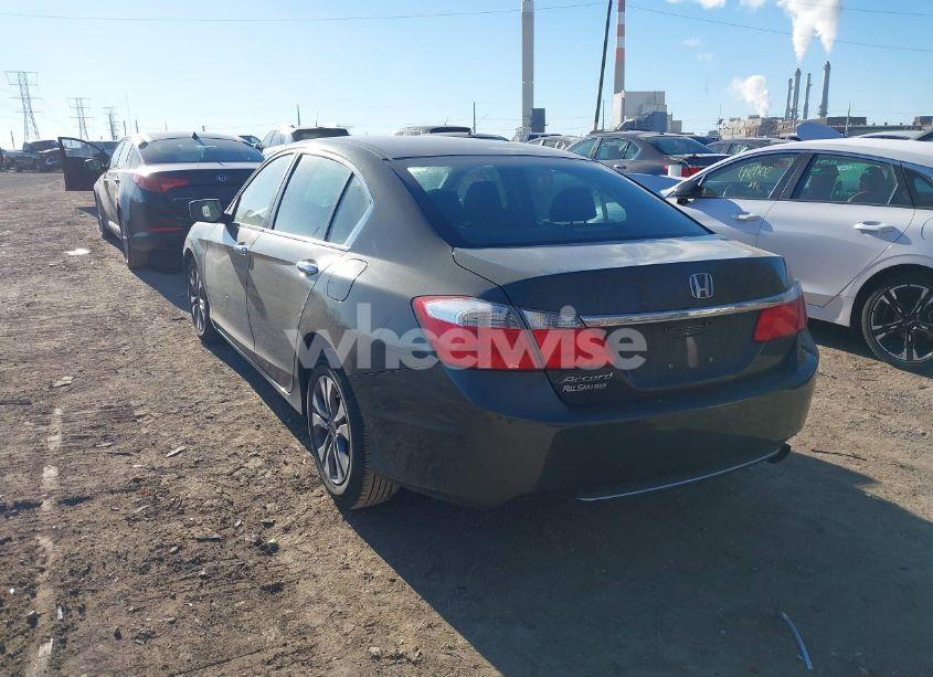 Photo 3 of 2015 Honda Accord LX (VIN 1HGCR2F38FA103395)