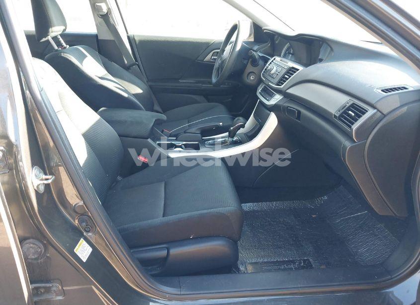 Photo 5 of 2015 Honda Accord LX (VIN 1HGCR2F38FA103395)