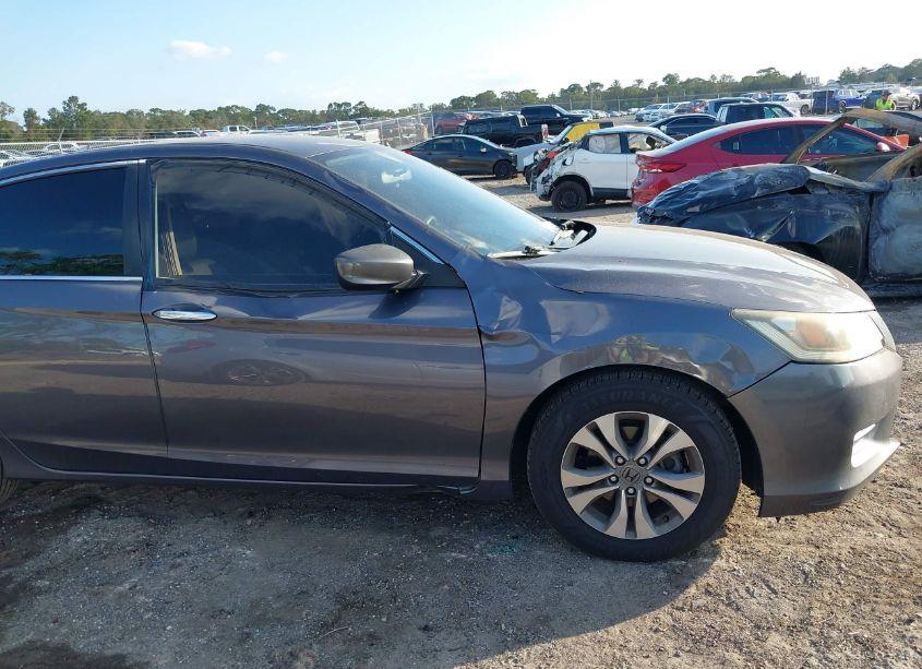 Photo 13 of 2015 Honda Accord LX (VIN 1HGCR2F38FA110136)