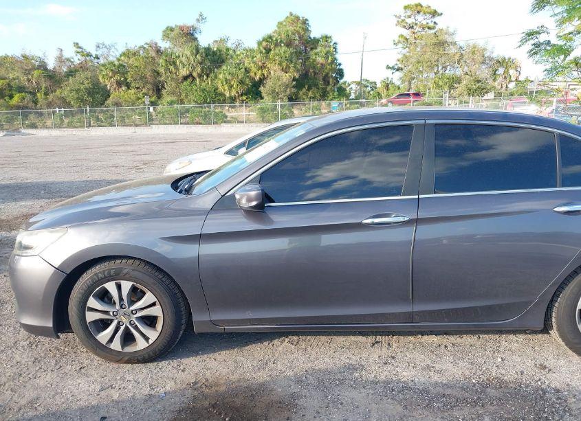 Photo 14 of 2015 Honda Accord LX (VIN 1HGCR2F38FA110136)