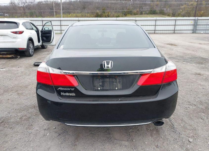Photo 17 of 2015 Honda Accord LX (VIN 1HGCR2F38FA120360)