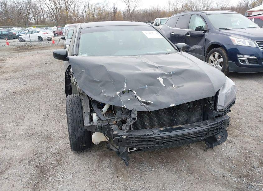 Photo 6 of 2015 Honda Accord LX (VIN 1HGCR2F38FA120360)