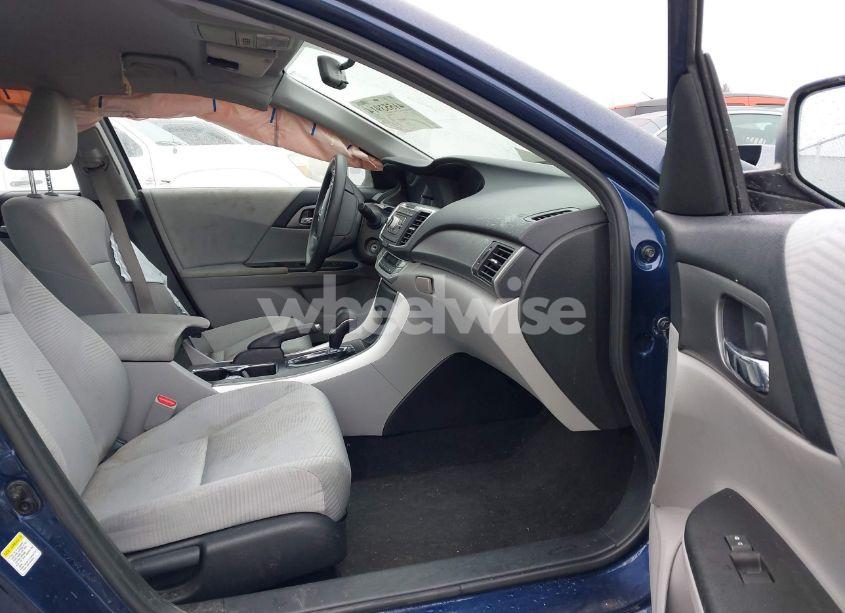 Photo 5 of 2015 Honda Accord LX (VIN 1HGCR2F38FA127678)