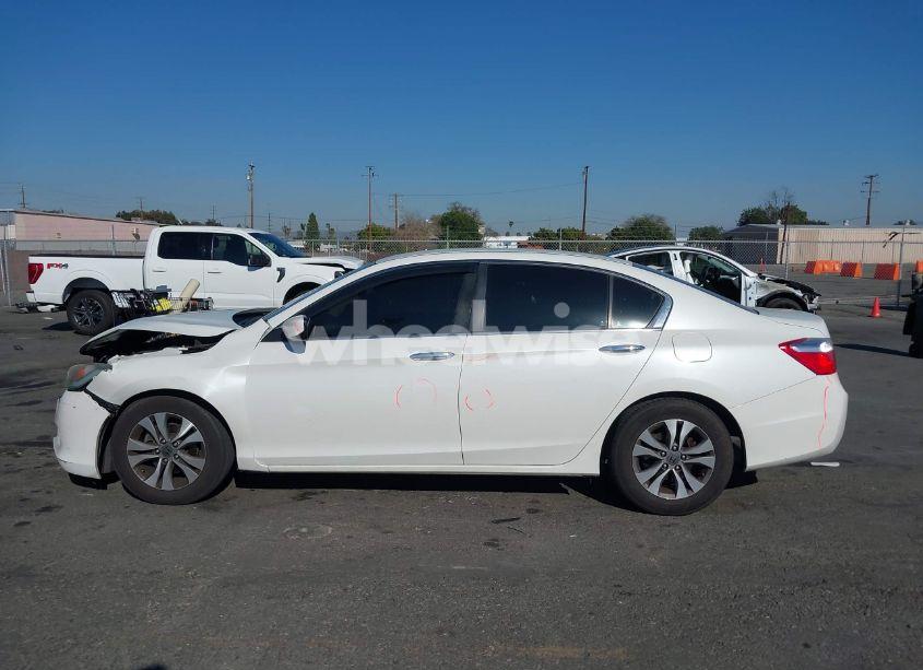 Photo 14 of 2015 Honda Accord LX (VIN 1HGCR2F38FA128703)