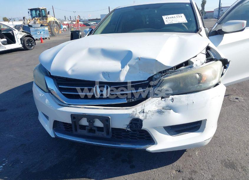 Photo 6 of 2015 Honda Accord LX (VIN 1HGCR2F38FA128703)