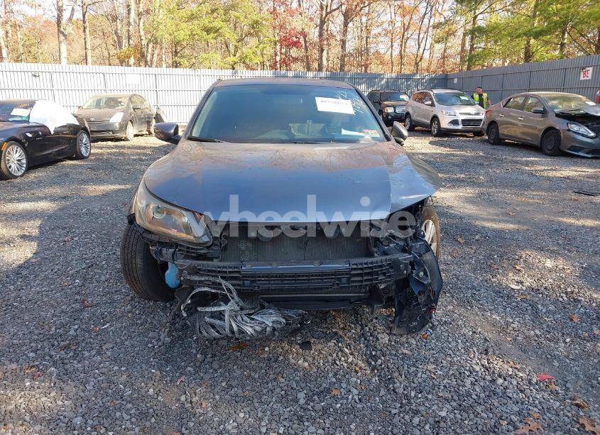 Photo 12 of 2015 Honda Accord LX (VIN 1HGCR2F38FA136073)