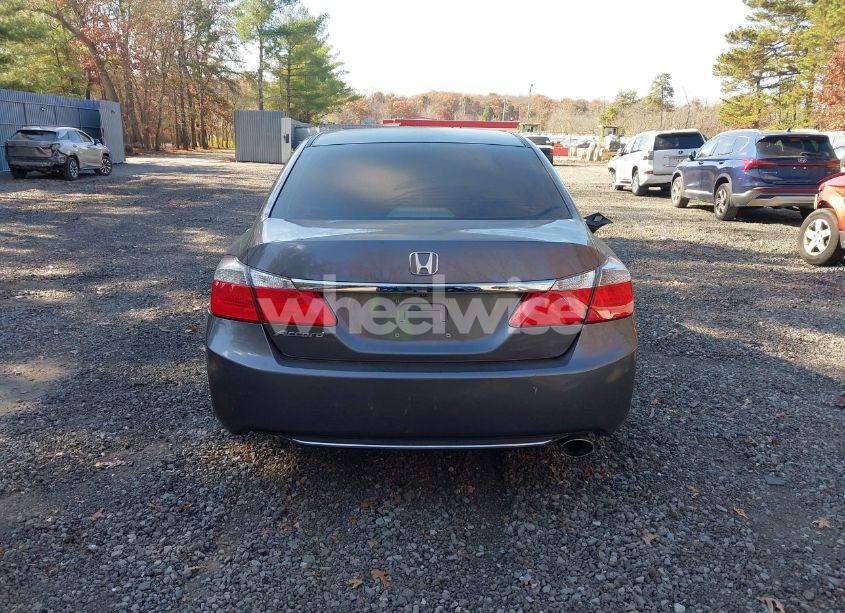 Photo 16 of 2015 Honda Accord LX (VIN 1HGCR2F38FA136073)