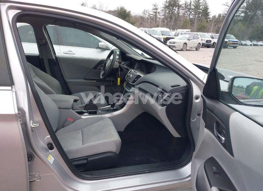 Photo 5 of 2015 Honda Accord LX (VIN 1HGCR2F38FA144786)