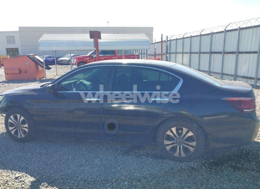 Photo 15 of 2015 Honda Accord LX (VIN 1HGCR2F38FA163841)