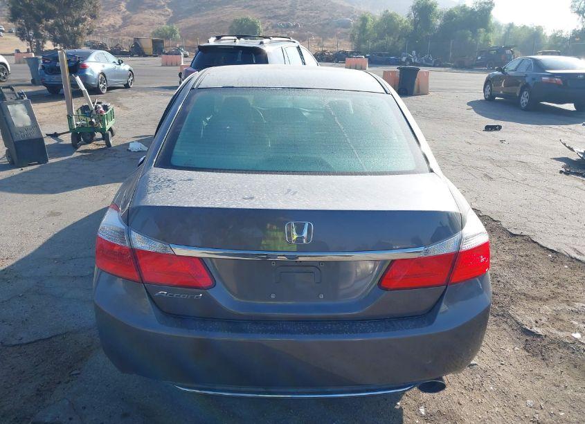Photo 16 of 2015 Honda Accord LX (VIN 1HGCR2F38FA172328)