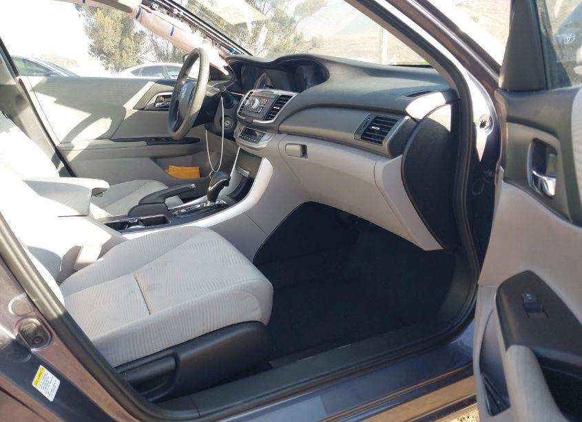 Photo 5 of 2015 Honda Accord LX (VIN 1HGCR2F38FA172328)