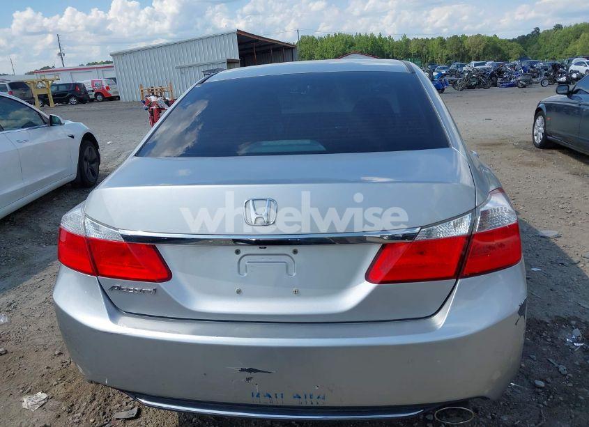 Photo 17 of 2015 Honda Accord LX (VIN 1HGCR2F38FA187136)