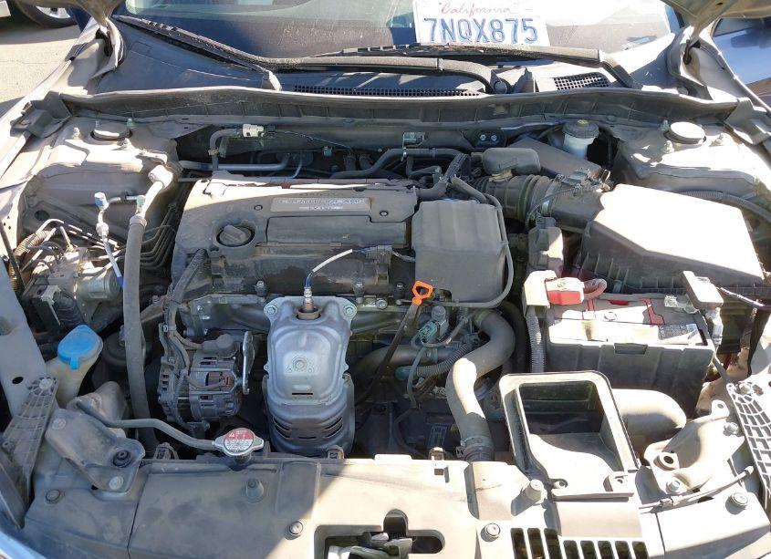 Photo 10 of 2015 Honda Accord LX (VIN 1HGCR2F38FA216022)