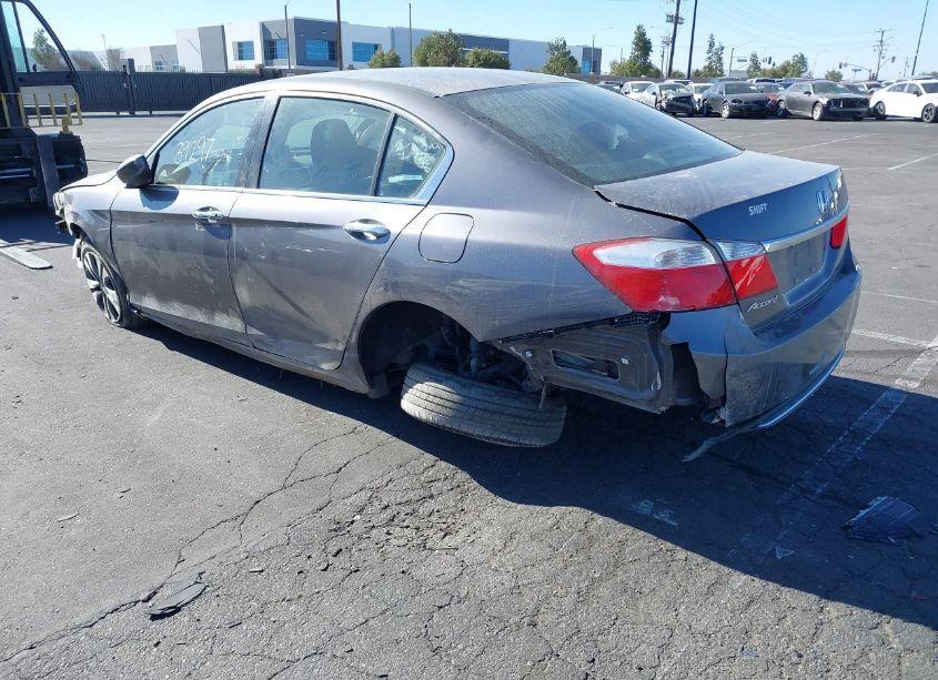 Photo 3 of 2015 Honda Accord LX (VIN 1HGCR2F38FA216022)