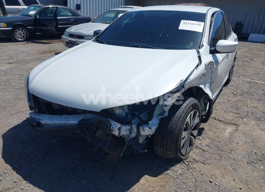 Photo 6 of 2015 Honda Accord LX (VIN 1HGCR2F38FA219812)