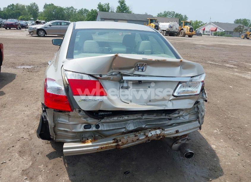 Photo 6 of 2015 Honda Accord LX (VIN 1HGCR2F38FA233189)