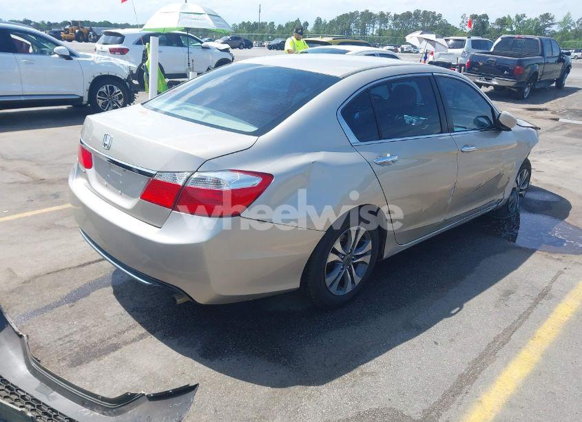 Photo 4 of 2015 Honda Accord LX (VIN 1HGCR2F38FA249666)