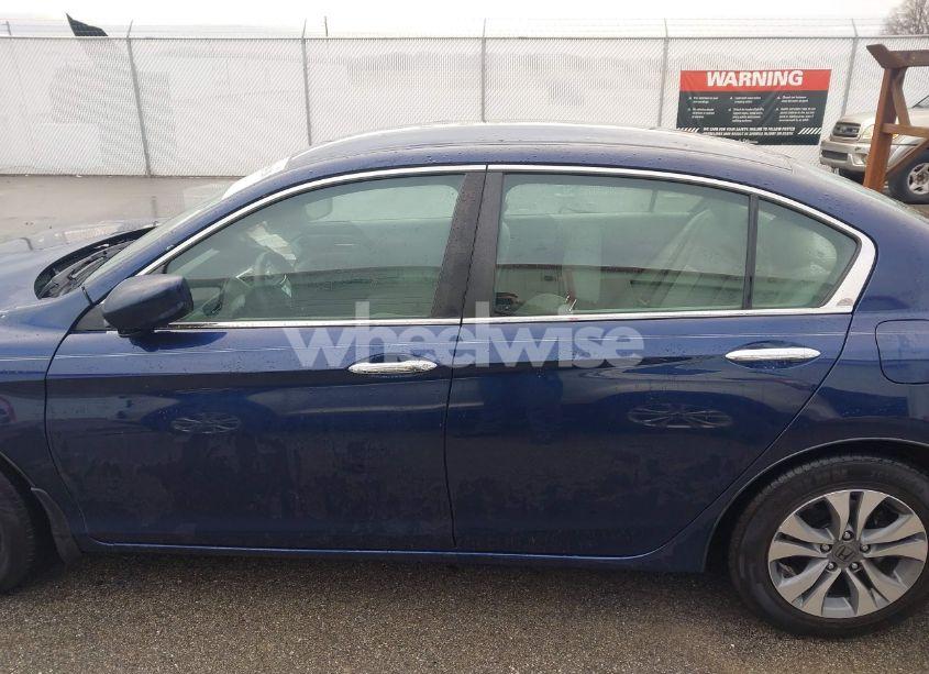 Photo 15 of 2015 Honda Accord LX (VIN 1HGCR2F38FA261705)