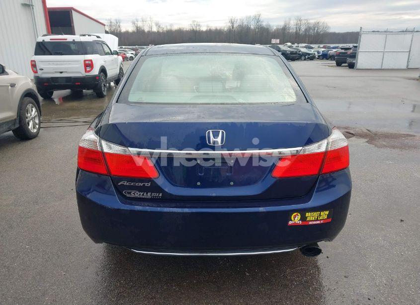 Photo 17 of 2015 Honda Accord LX (VIN 1HGCR2F38FA261705)