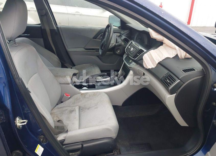 Photo 5 of 2015 Honda Accord LX (VIN 1HGCR2F38FA261705)