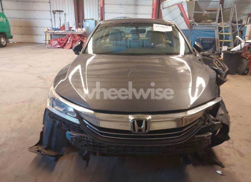 Photo 13 of 2016 Honda Accord LX (VIN 1HGCR2F38GA084042)