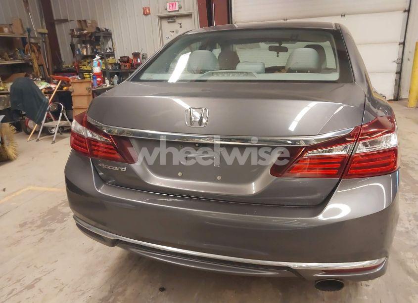 Photo 17 of 2016 Honda Accord LX (VIN 1HGCR2F38GA084042)