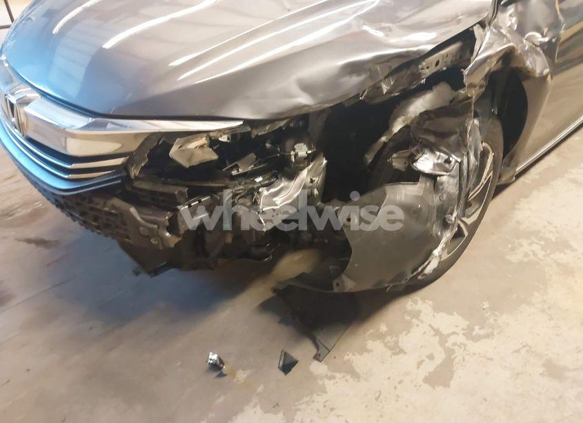 Photo 6 of 2016 Honda Accord LX (VIN 1HGCR2F38GA084042)