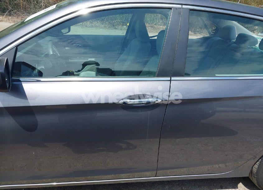 Photo 14 of 2016 Honda Accord LX (VIN 1HGCR2F38GA084140)