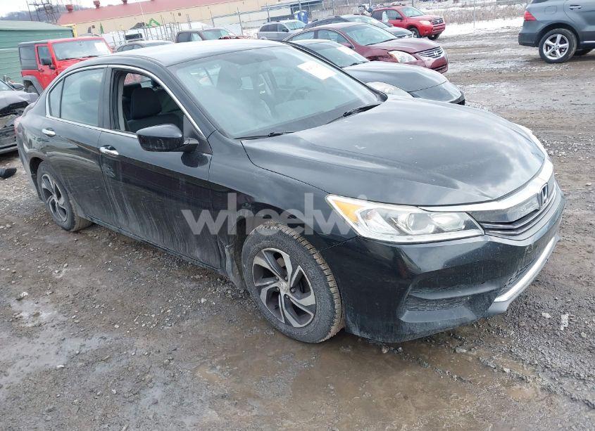 2016 Honda Accord LX (VIN 1HGCR2F38GA087782) main photo