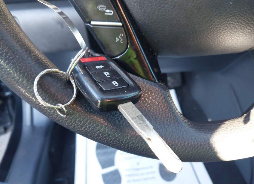 Photo 11 of 2016 Honda Accord LX (VIN 1HGCR2F38GA100417)