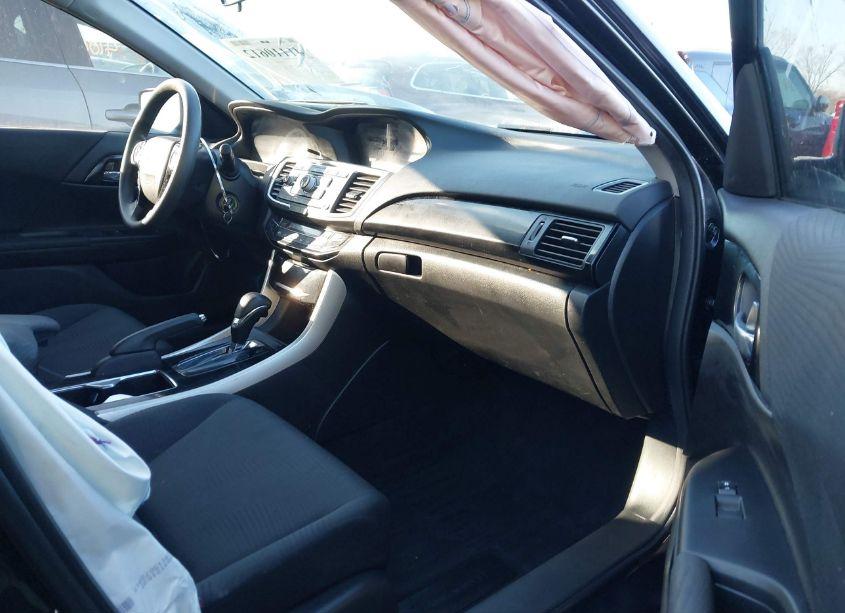 Photo 5 of 2016 Honda Accord LX (VIN 1HGCR2F38GA100417)