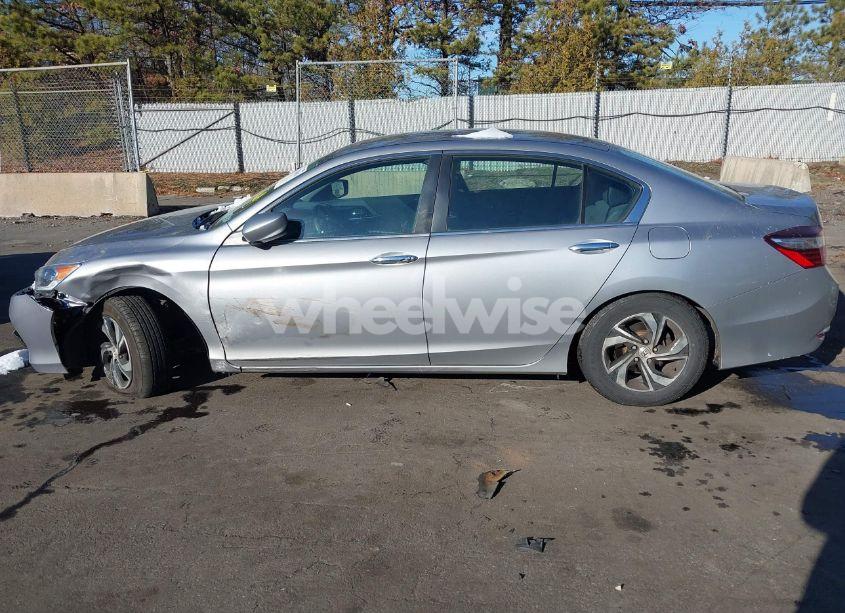 Photo 14 of 2016 Honda Accord LX (VIN 1HGCR2F38GA112454)