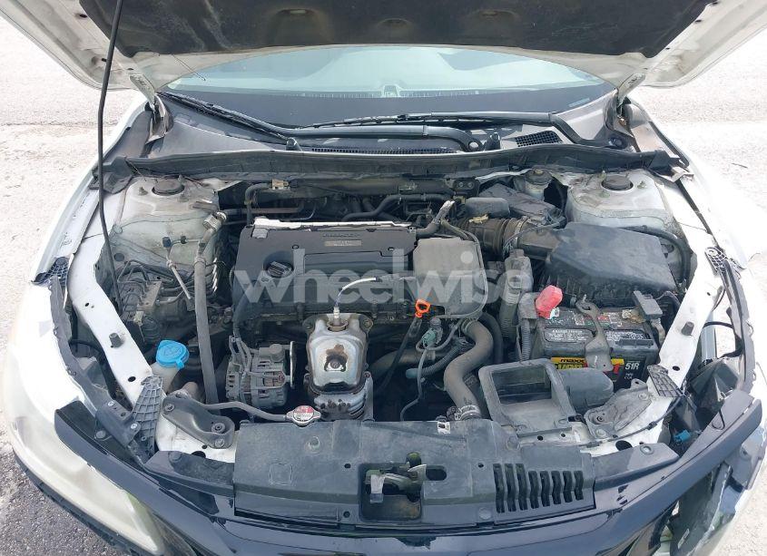 Photo 10 of 2016 Honda Accord LX (VIN 1HGCR2F38GA118092)