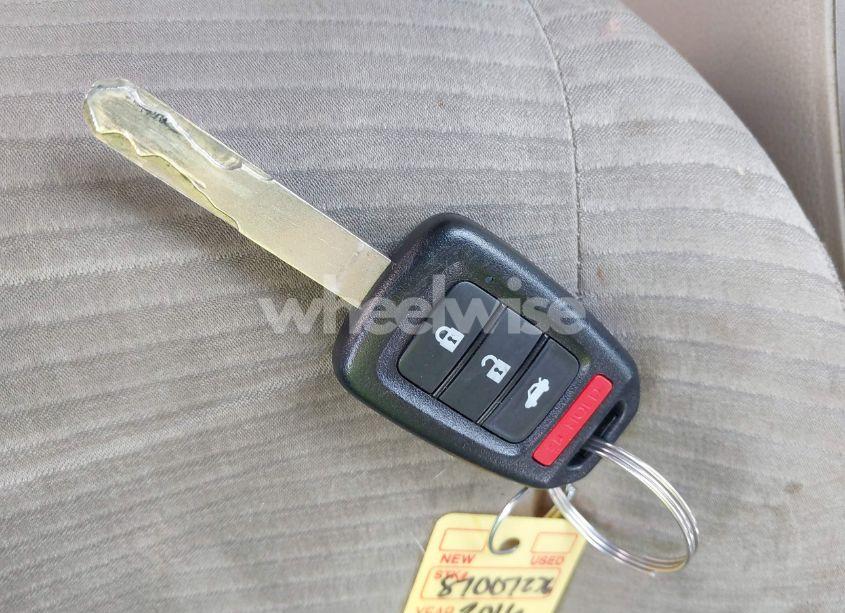 Photo 11 of 2016 Honda Accord LX (VIN 1HGCR2F38GA118092)