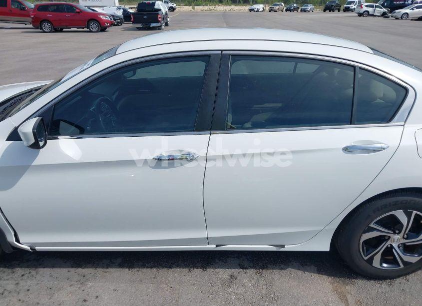 Photo 15 of 2016 Honda Accord LX (VIN 1HGCR2F38GA118092)