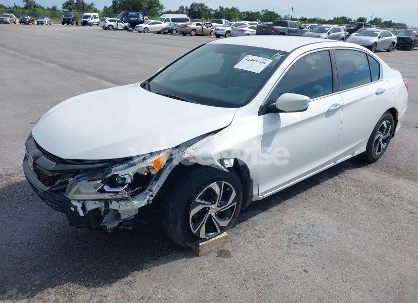 Photo 2 of 2016 Honda Accord LX (VIN 1HGCR2F38GA118092)
