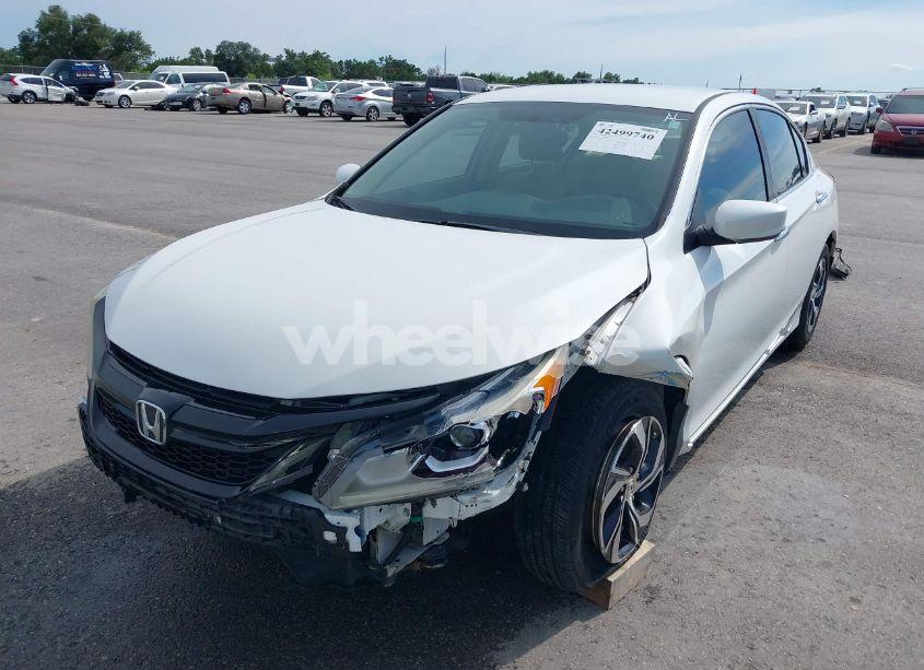 Photo 6 of 2016 Honda Accord LX (VIN 1HGCR2F38GA118092)