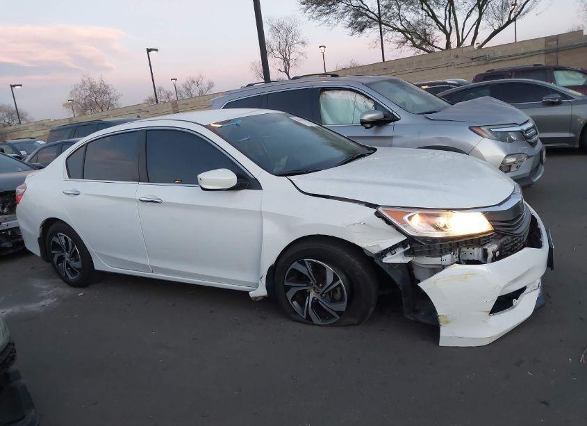 Photo 13 of 2016 Honda Accord LX (VIN 1HGCR2F38GA142022)
