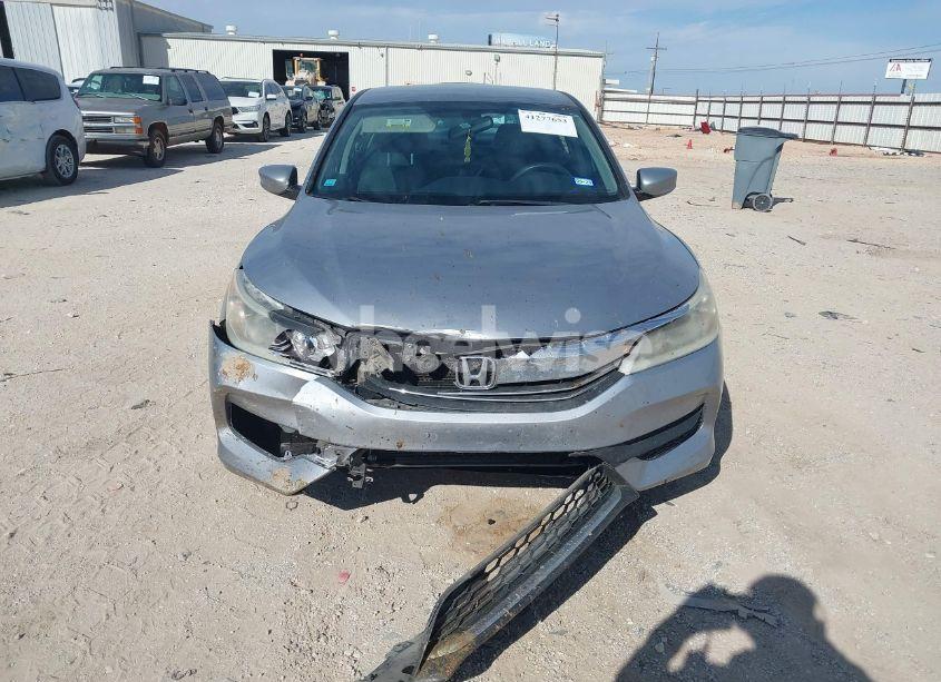 Photo 12 of 2016 Honda Accord LX (VIN 1HGCR2F38GA168233)