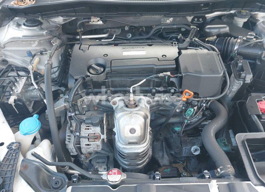 Photo 10 of 2016 Honda Accord LX (VIN 1HGCR2F38GA169401)