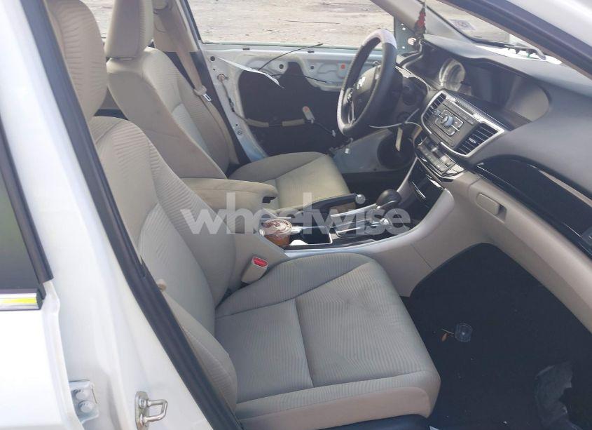 Photo 5 of 2016 Honda Accord LX (VIN 1HGCR2F38GA169401)