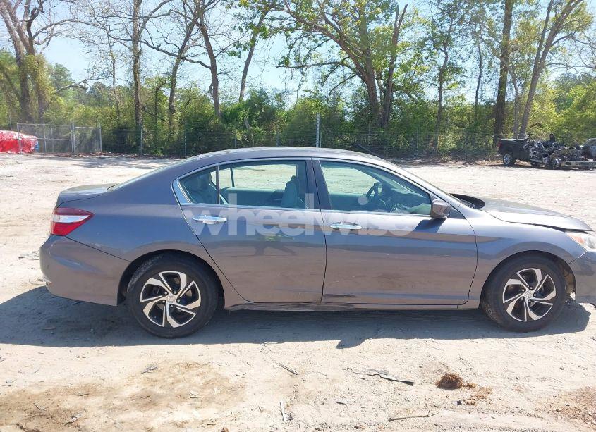 Photo 13 of 2016 Honda Accord LX (VIN 1HGCR2F38GA174159)