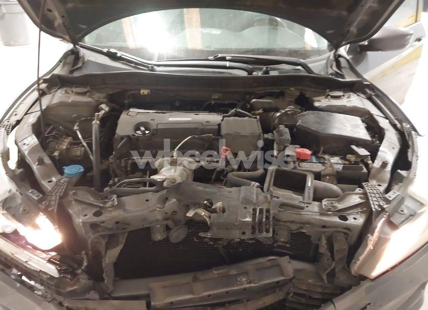 Photo 10 of 2016 Honda Accord LX (VIN 1HGCR2F38GA194363)