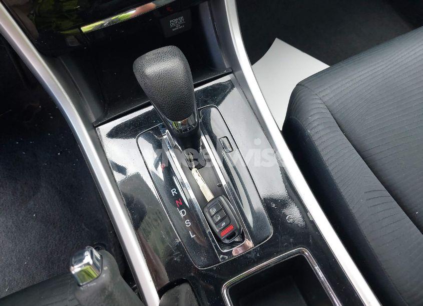 Photo 11 of 2016 Honda Accord LX (VIN 1HGCR2F38GA198008)