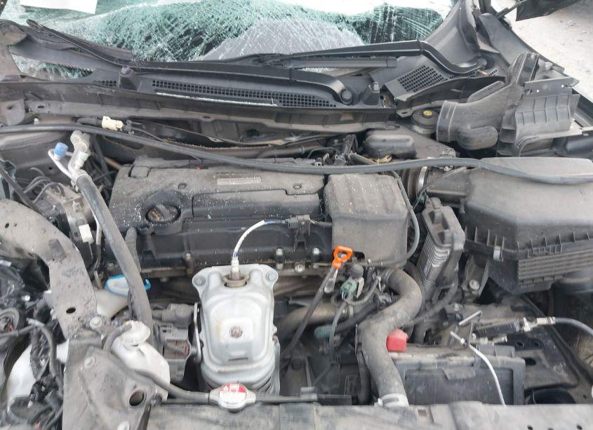 Photo 10 of 2017 Honda Accord LX (VIN 1HGCR2F38HA001811)